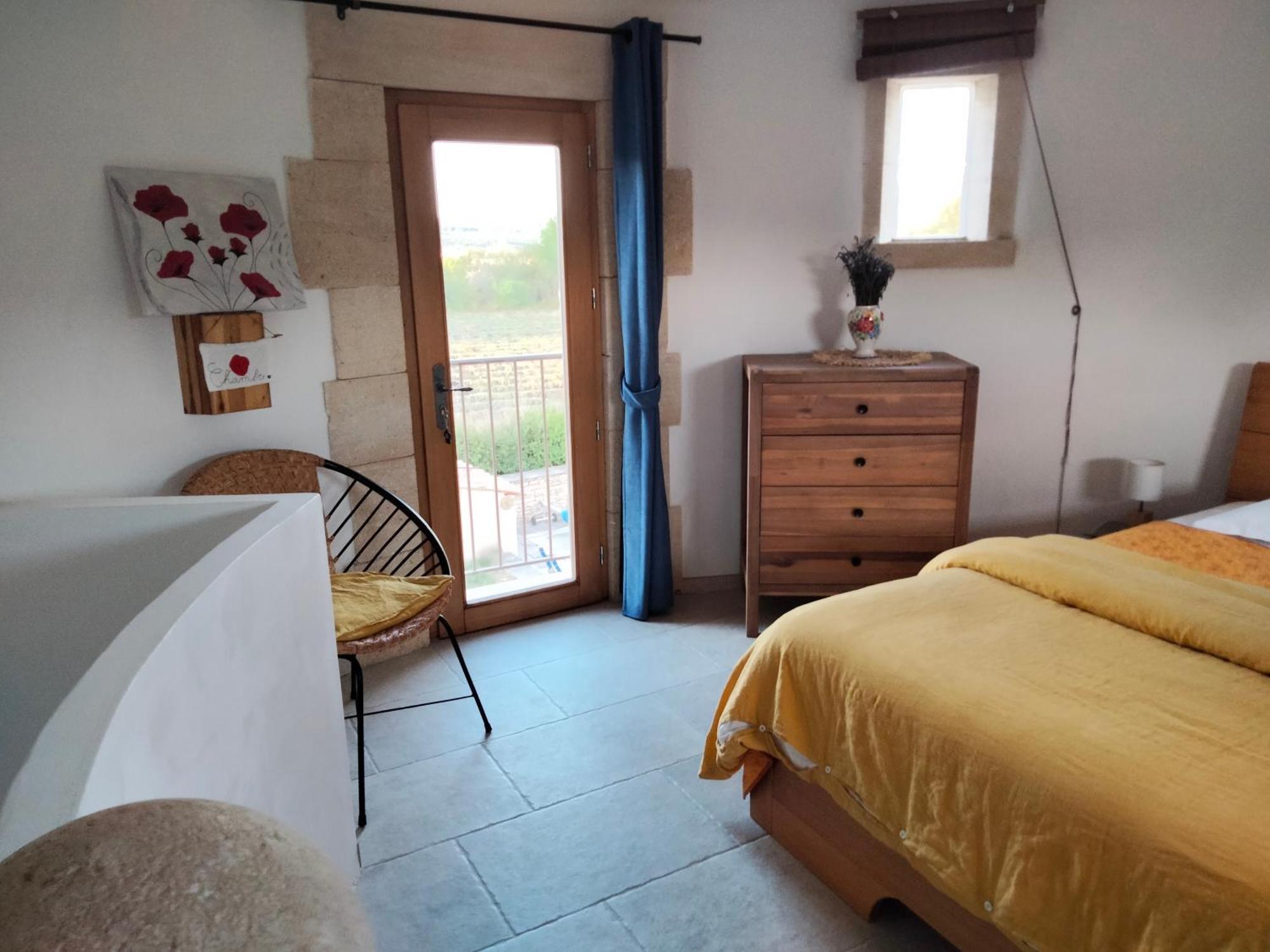 Le Mas Des Lavandes Bed & Breakfast Sault-de-Vaucluse Exterior photo